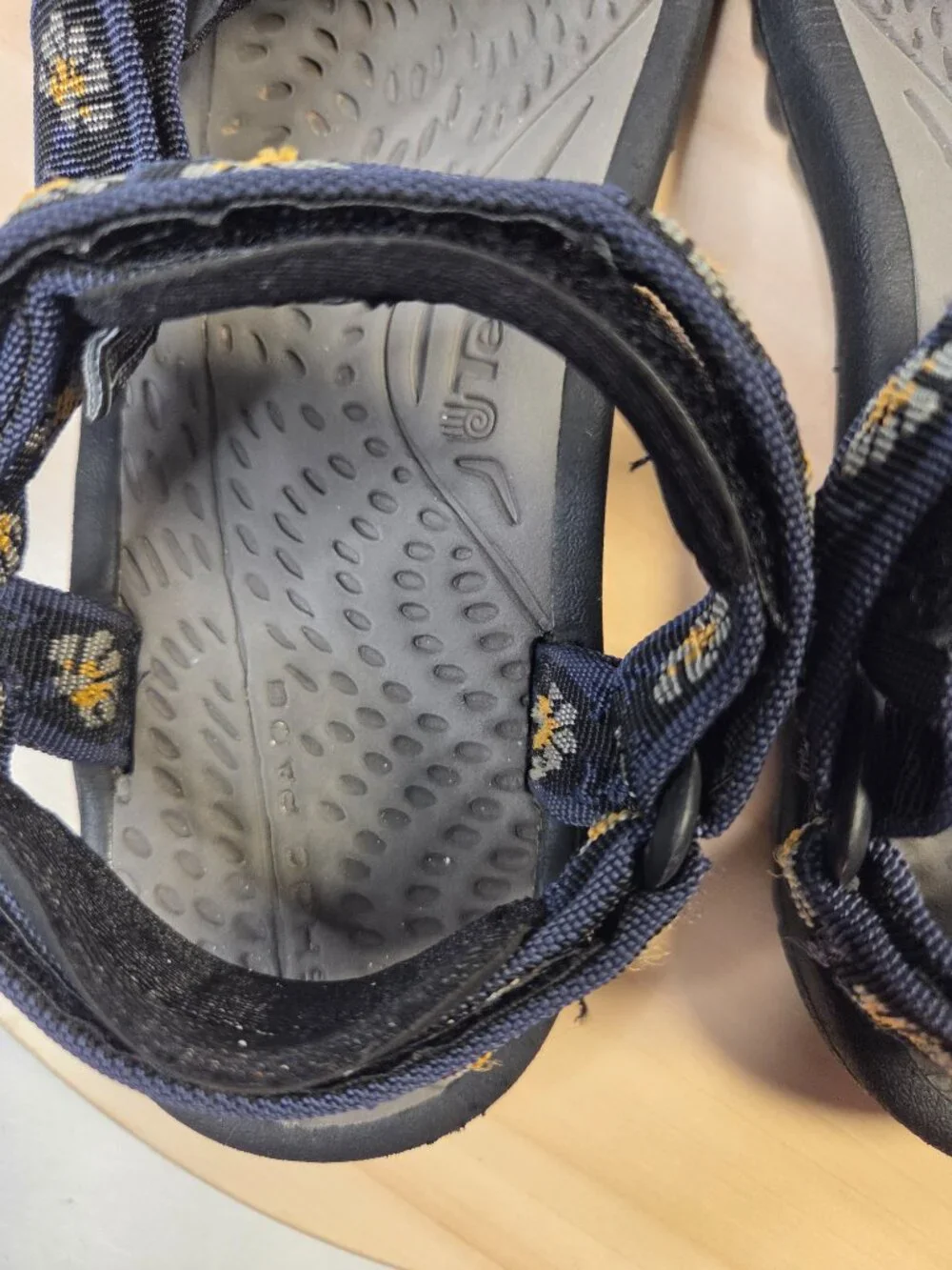 Teva Pretty Rugged Black Floral Nylon Sandals Women US 9